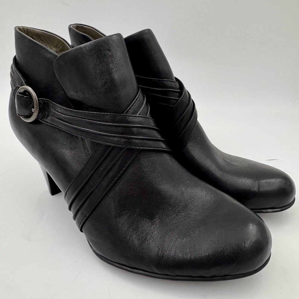 Born Crown Black Leather Pleated Straps Ankle Heeled Booties Womens US 9 EU 40.5
